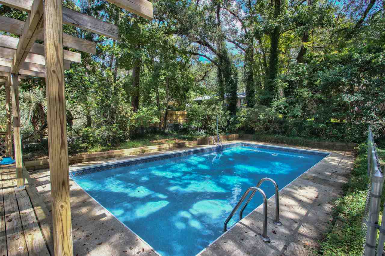 2315 Kara Dr Tallahassee, FL 32303 in Kentwood Estates