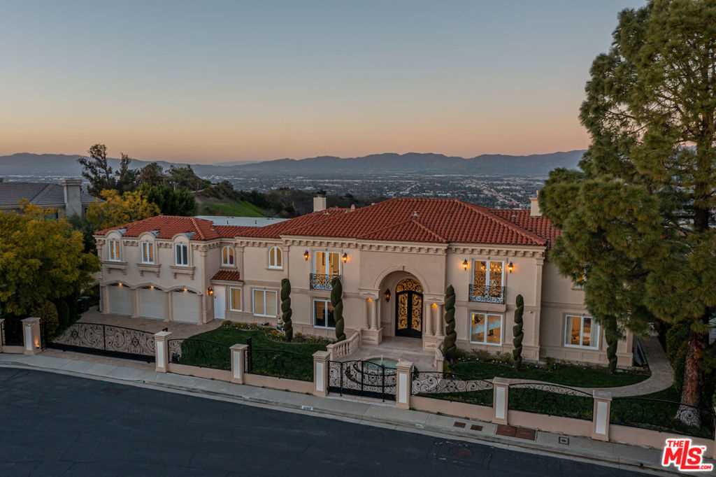 12063 Crest Ct, Beverly Hills, CA 90210 RubyHome