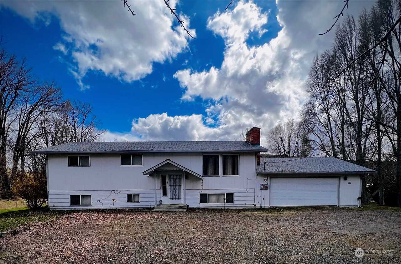 386 Highway 12 E Pomeroy, WA 99347 MLS® 2049100
