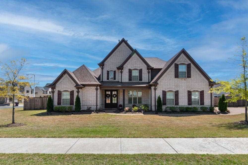 876CSearch BHHS Taliesyn homes for sale in Germantown, Collierville