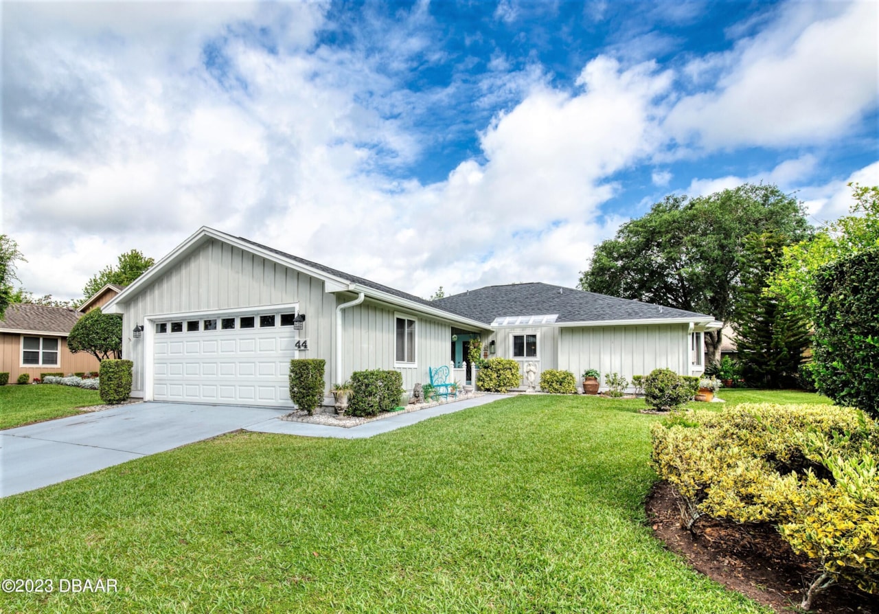 44 Treetop Circle Ormond Beach, FL 32174 MLS 1108558
