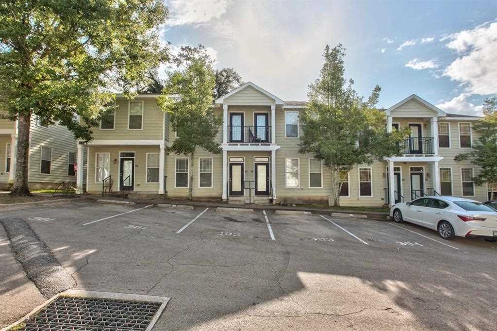 1417 Pullen Rd Tallahassee, FL 32304 in Timber Ridge