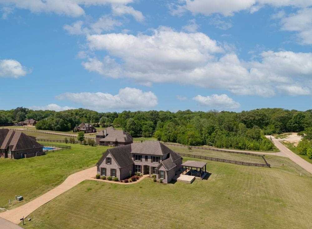 135 Clover Leaf Dr Arlington, TN 38002 MLS 10147179