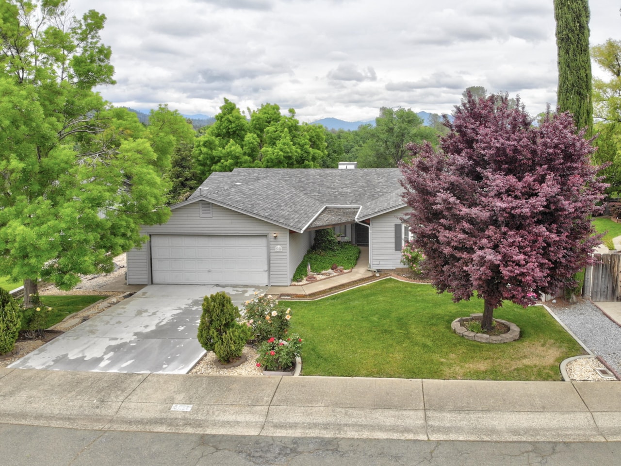 3688 Magnums Way Redding, CA 96003 MLS 231673