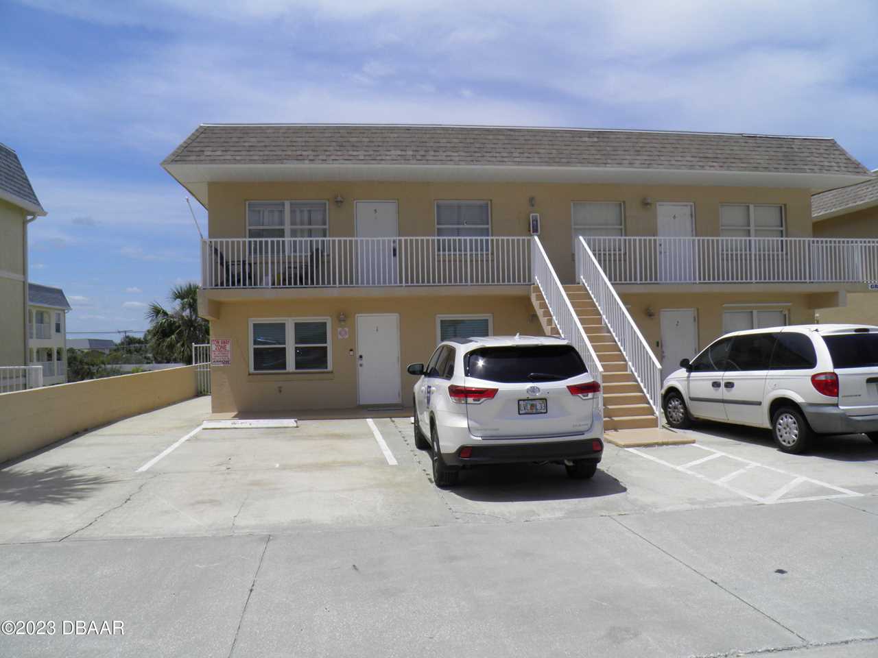 3724 Atlantic Avenue 5 Daytona Beach Shores, FL 32118 MLS 1109036