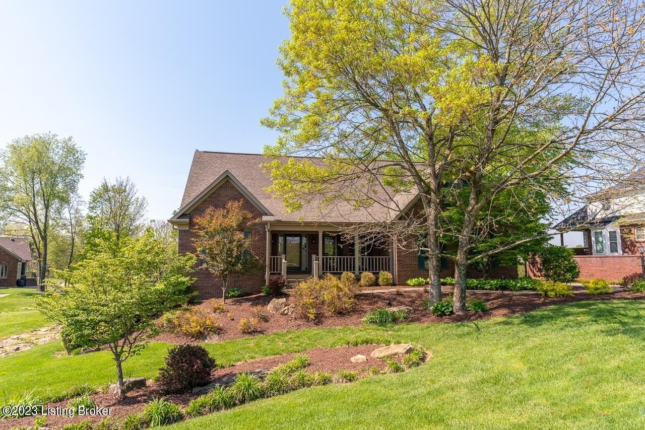 63 Persimmon Ridge Dr Louisville, KY 40245 MLS 1632896