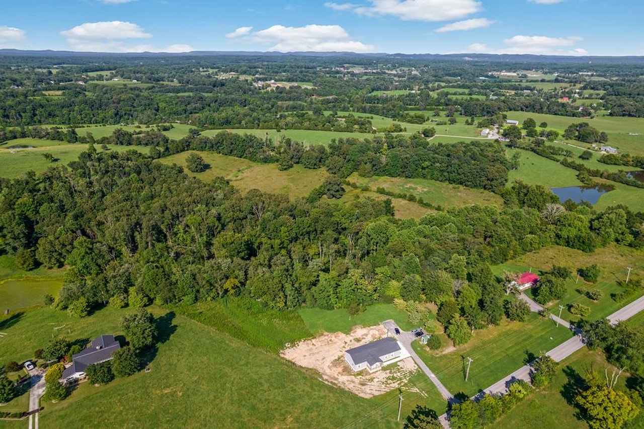 2355 NW Pippin Rd Cookeville, TN 38501 MLS 213312