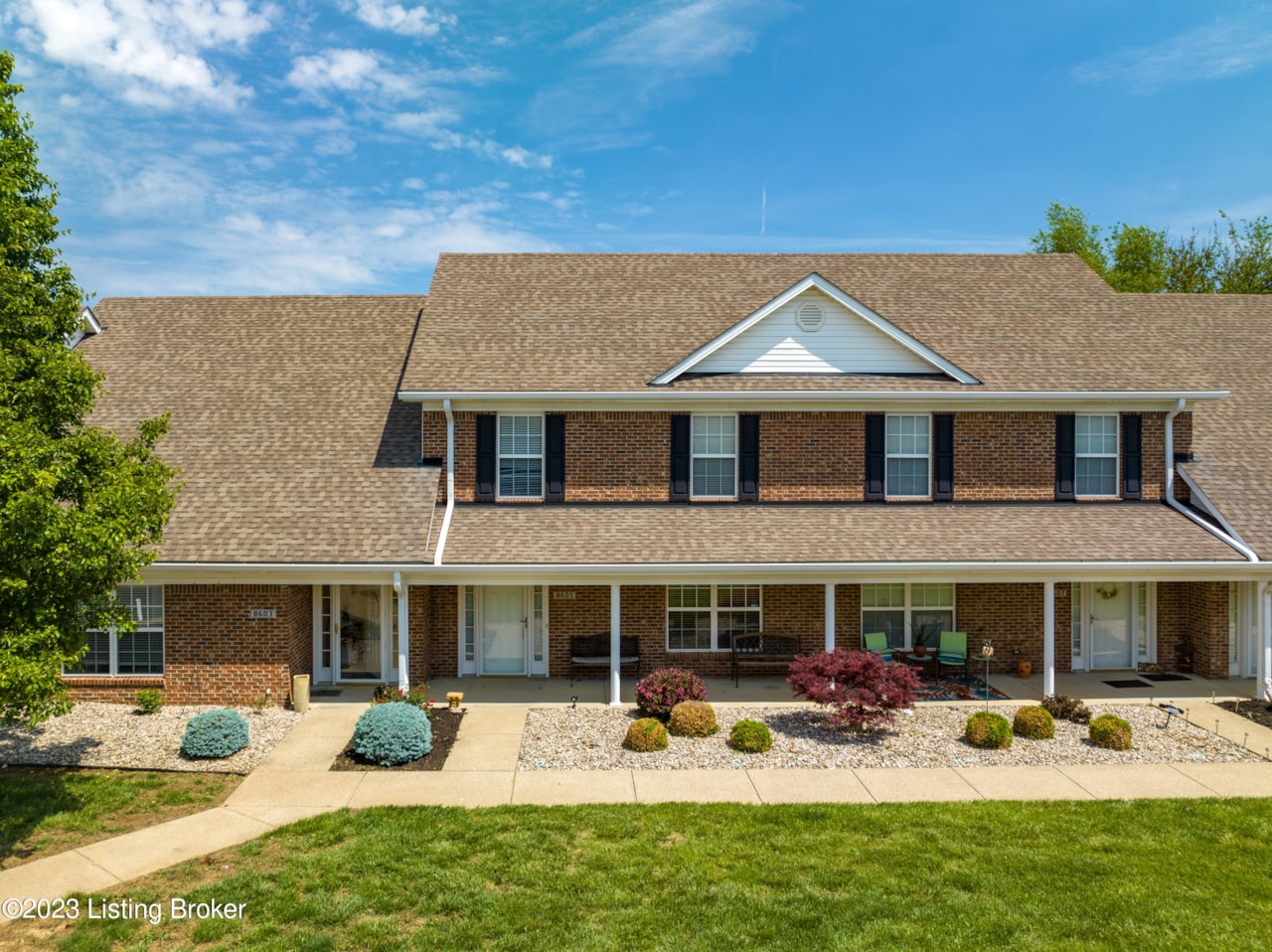 8605 Applegate Village Dr Louisville, KY 40219 MLS 1634532