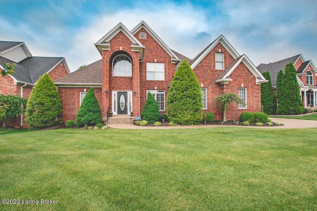 4109 Woodmont Park Ln Louisville, KY 40245 MLS 1636536