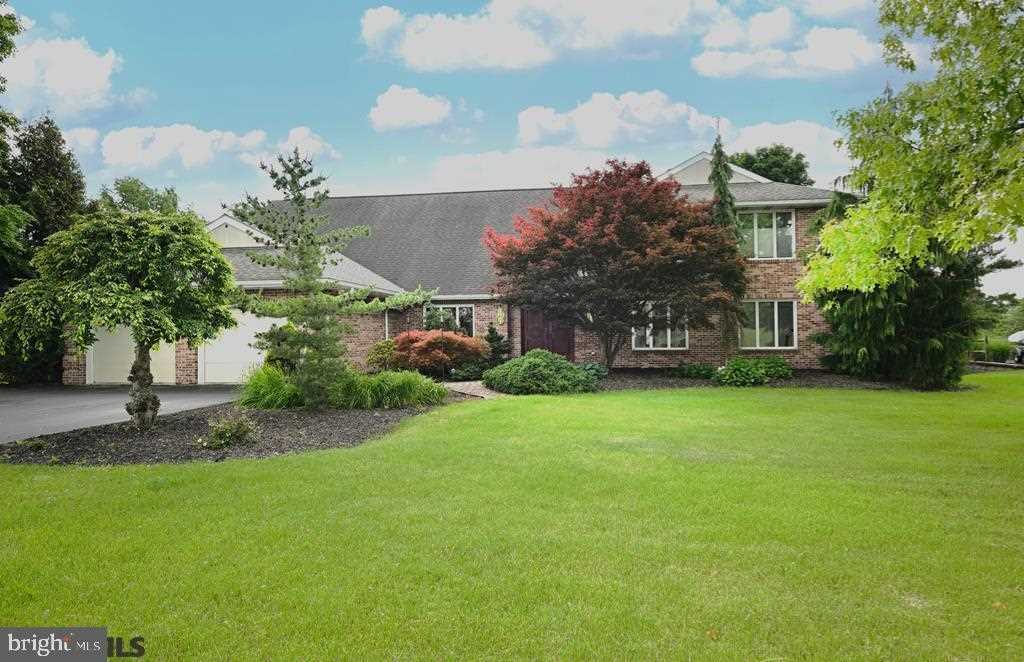 1003 Greenbriar Dr State College, PA 16801 home for sale KBB