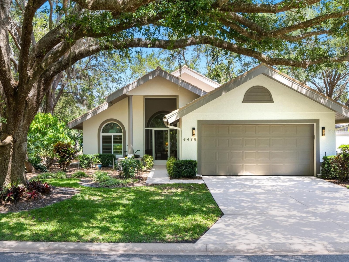 4479 Ascot CIRCLE S Sarasota, FL 34235 Longwood Villas
