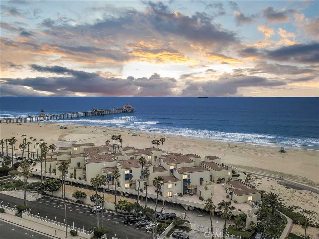 711 Pacific Coast 419, Huntington Beach, CA 92648 RubyHome