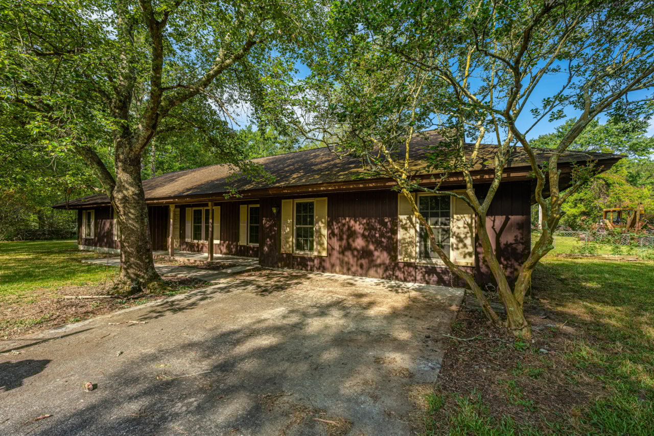 Home For Sale in None Walterboro Colleton. 1501 Maple Ridge Road. Matt
