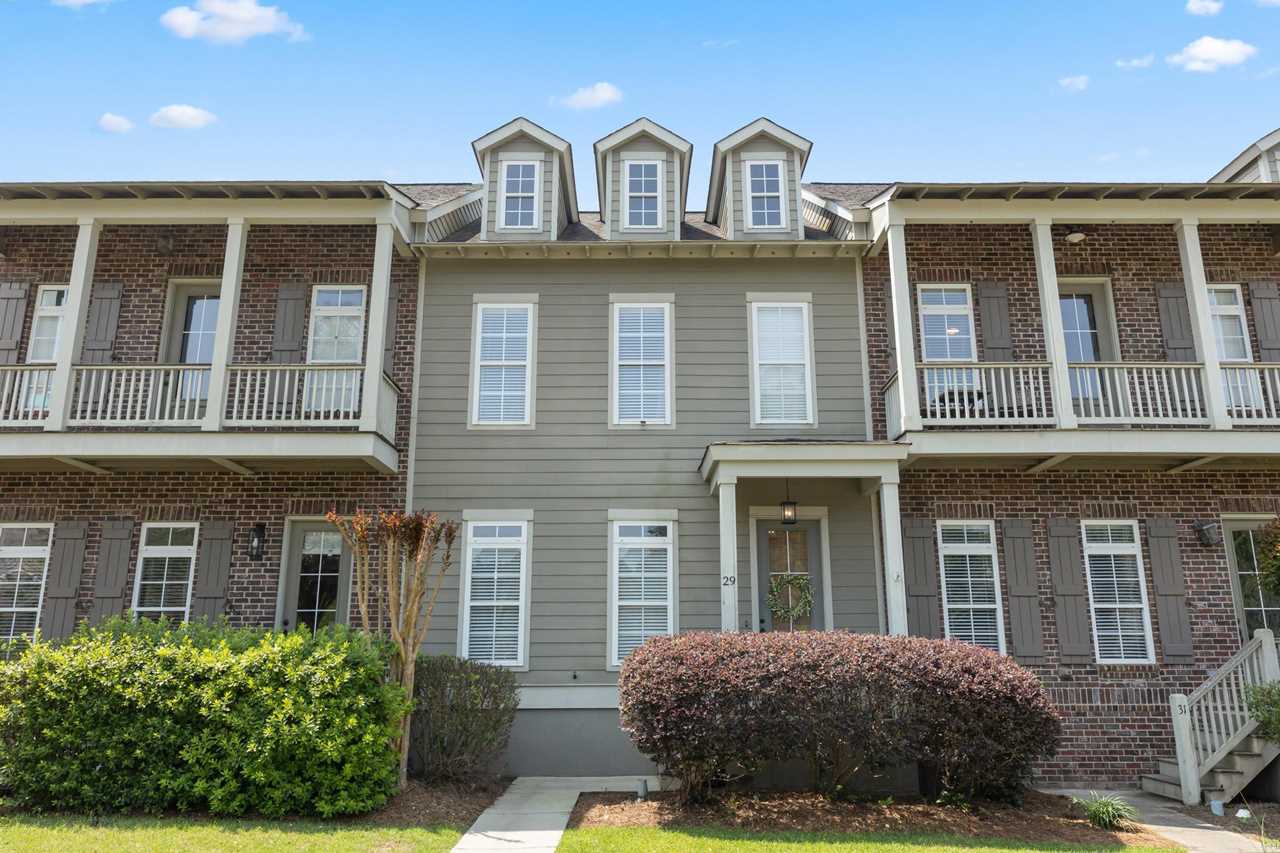 29 Bellegrass Blvd. Hattiesburg, MS 39402 MLS 133737