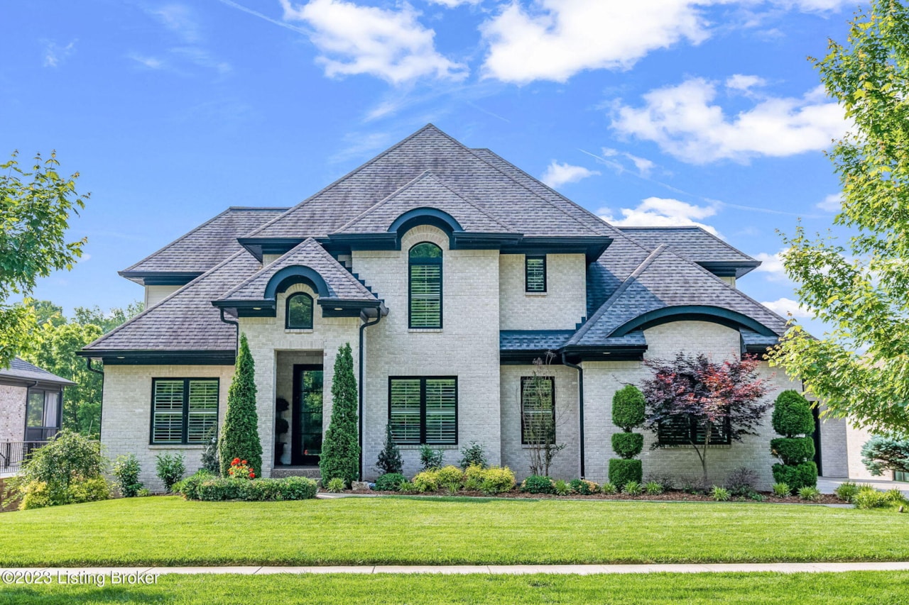 5612 Glenview Falls Pl Louisville KY 40222 MLS1637595