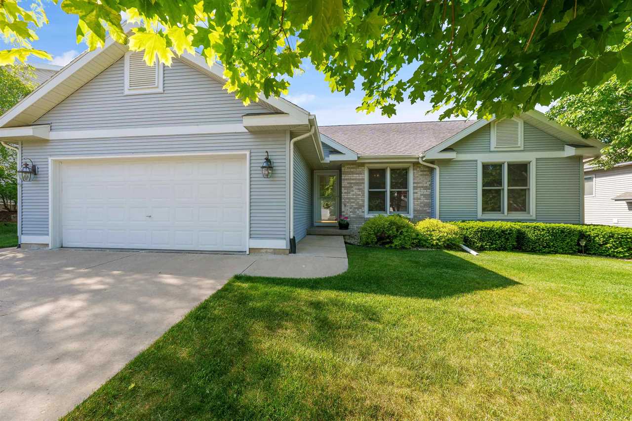 5467 Quarry Hill Dr Fitchburg, WI 53711 MLS 1956869