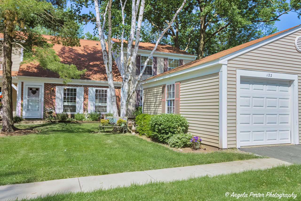 122 Bright Oaks Circle Cary, IL 60013 MLS 11797549