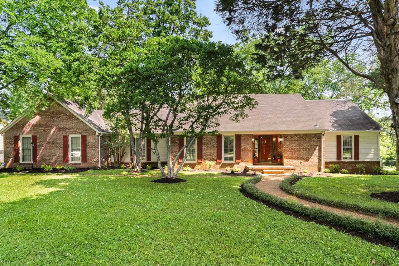 1706 Haynes Dr Murfreesboro, TN 37129 MLS 2530113