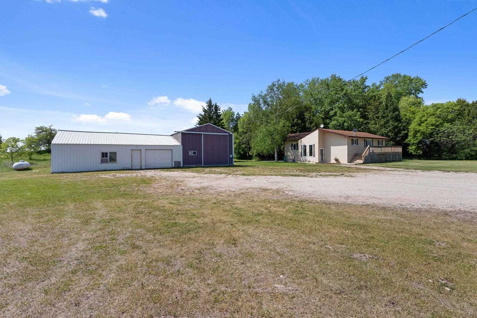 E3063 Townline Rd Kewaunee, WI 542169654 home for sale, MLS50275858