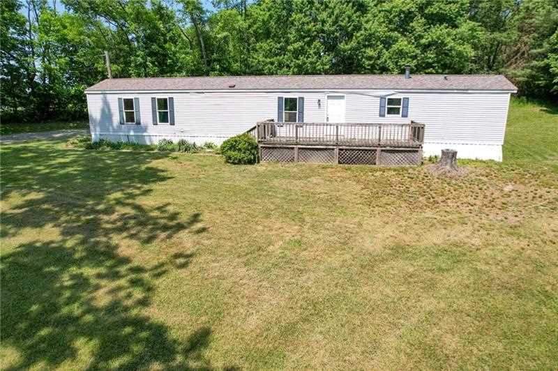 1086 Sunset Dr Butler Butler PA 16001 130,000