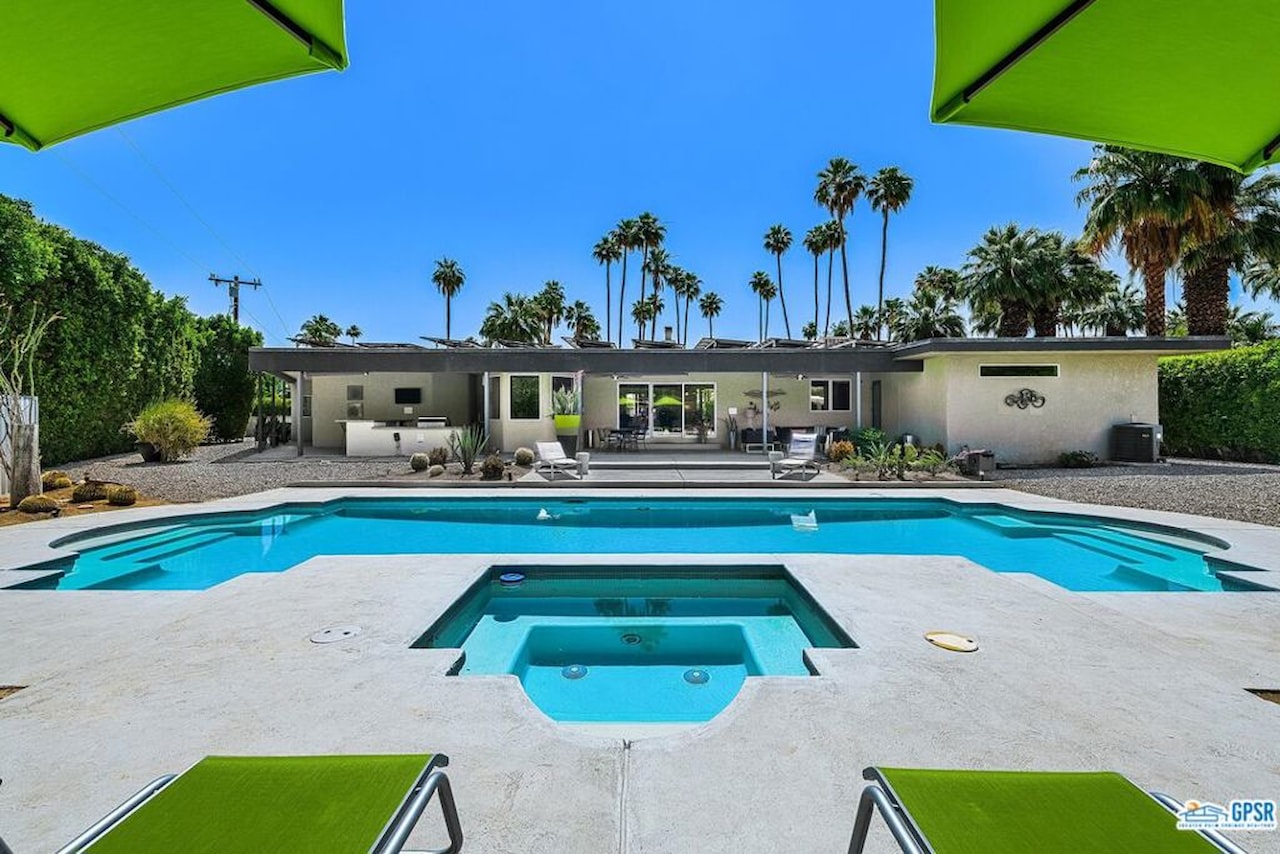 Palm Springs Featured Home for sale