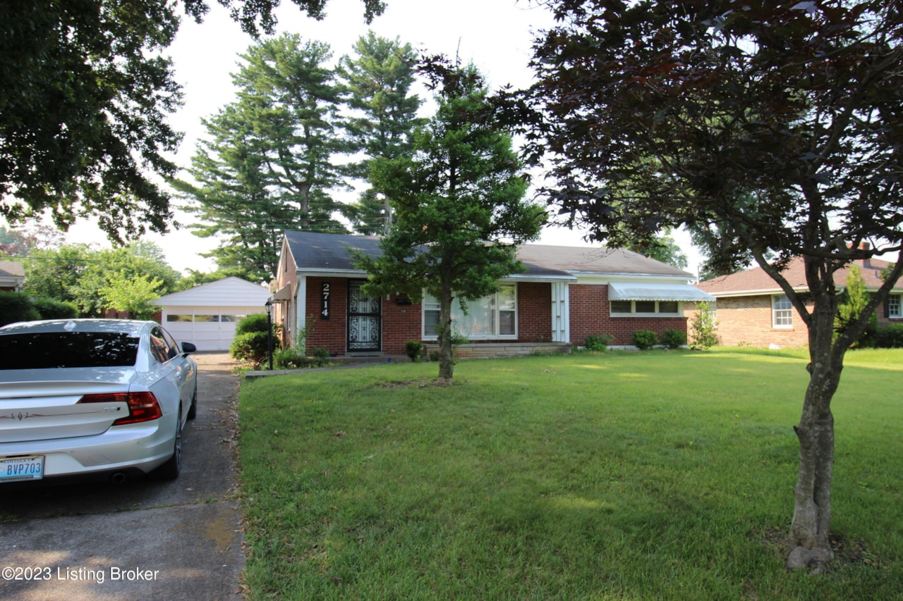 2714 Maxon Dr Louisville, KY 40220 MLS 1638321
