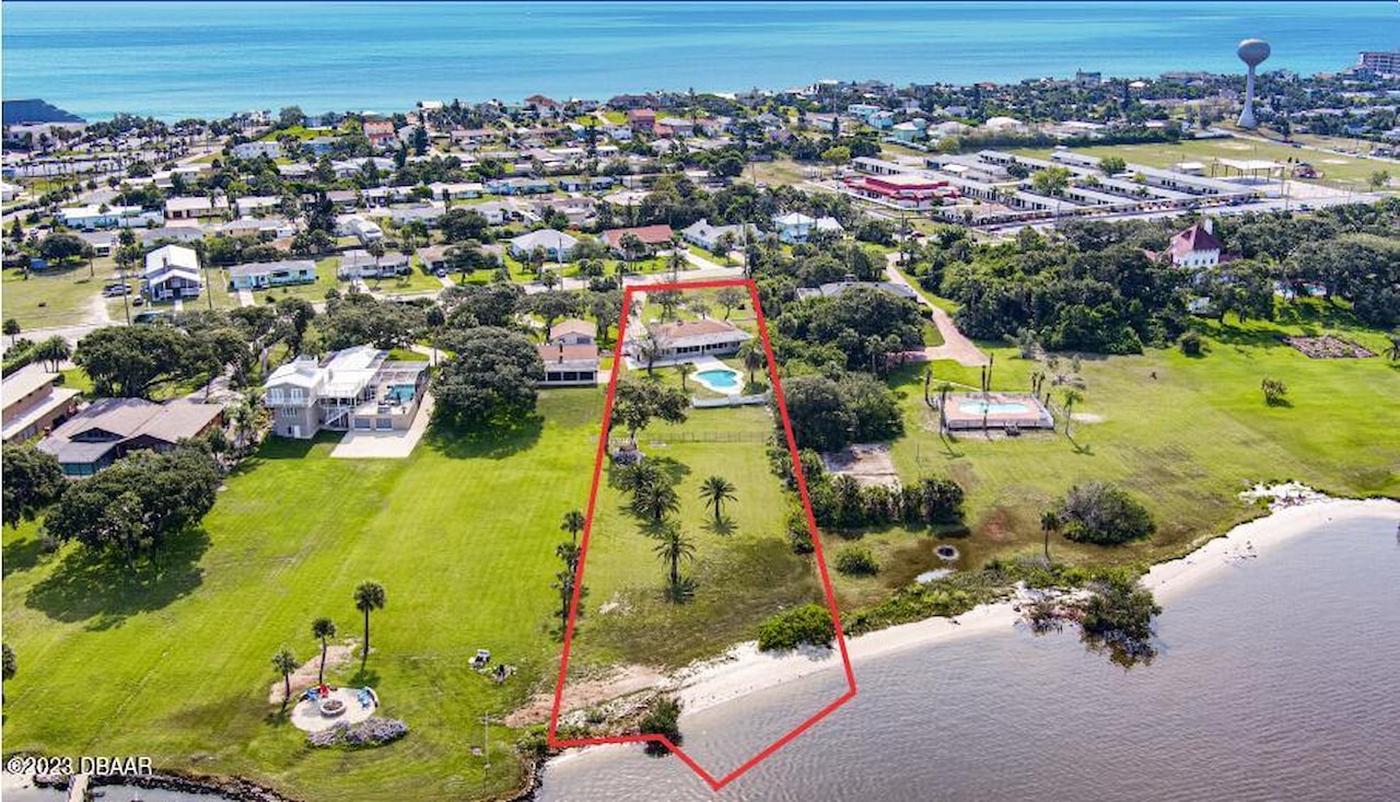 2728 Peninsula Drive Daytona Beach, FL 32118 MLS 1109952