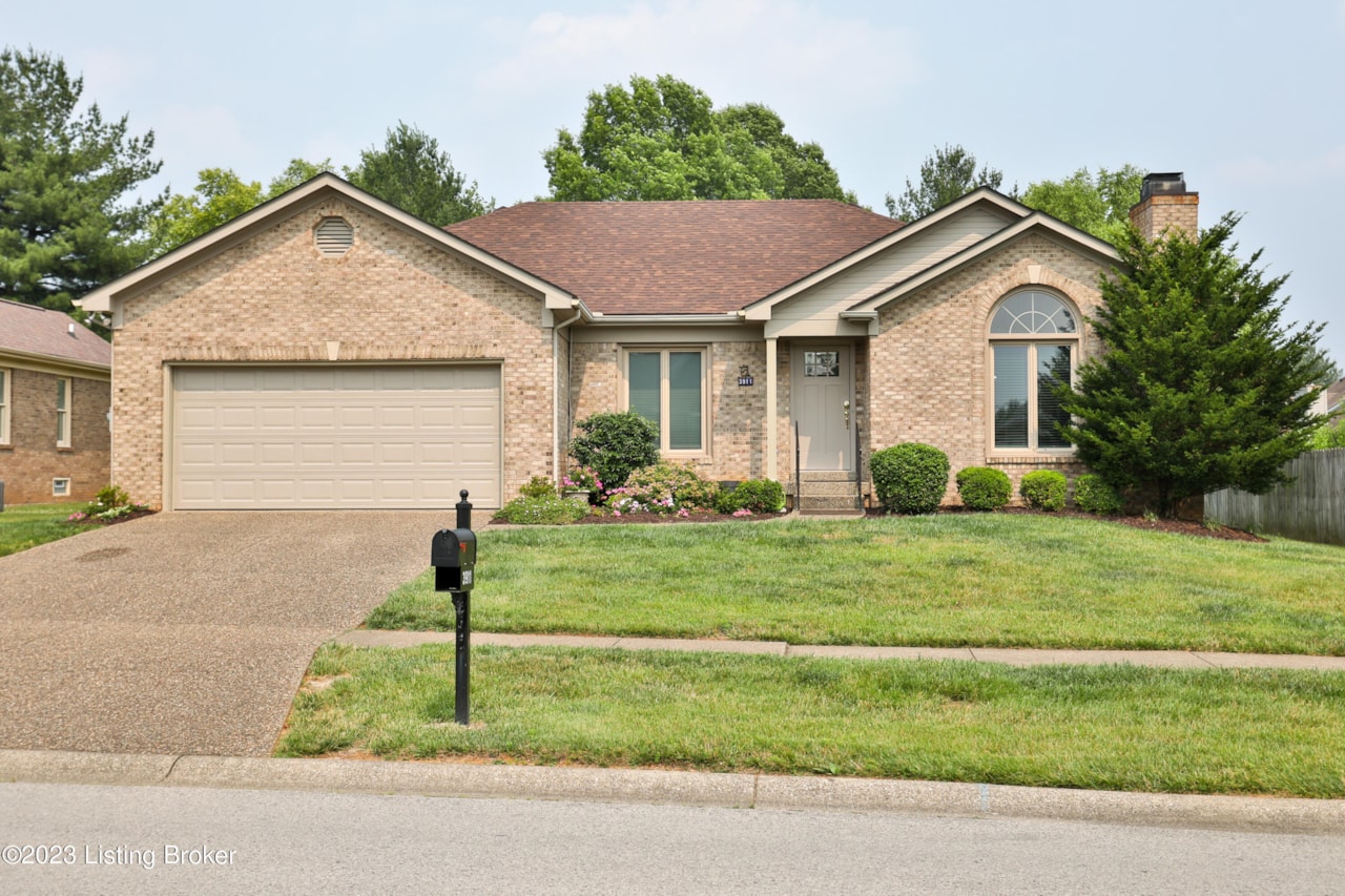 3911 Hurstbourne Woods Dr Louisville, KY 40299 MLS 1639032