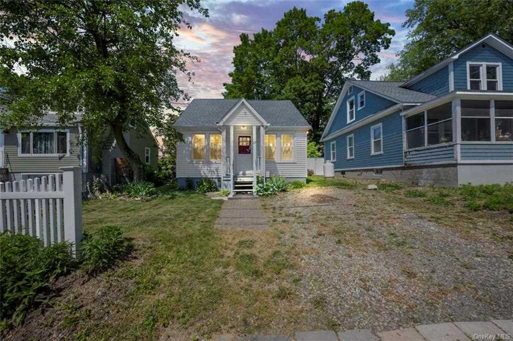 17 Argyle St Lake Peekskill, NY 10537 MLS H6253304