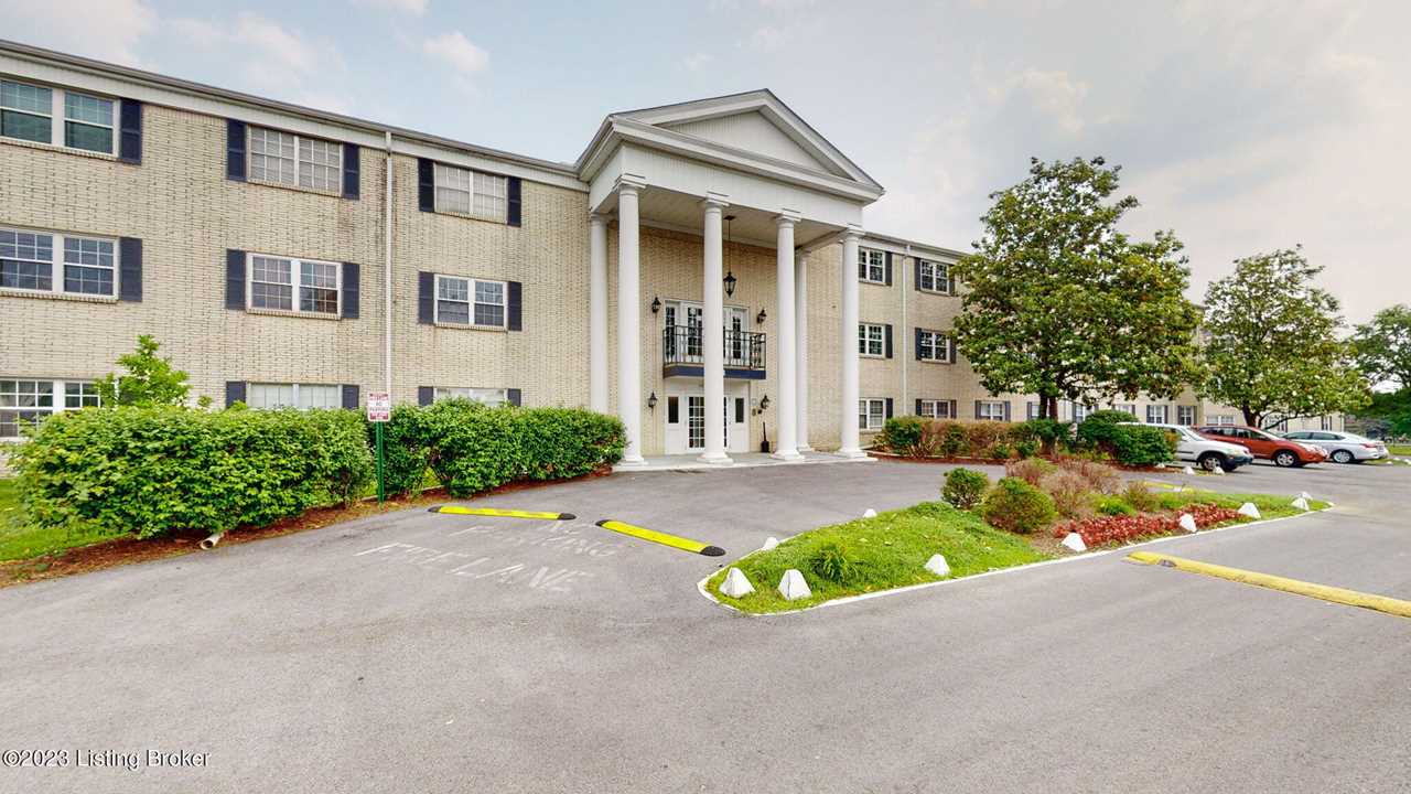 241 El Conquistador Pl Louisville KY 40220 condo for sale MLS 1639154
