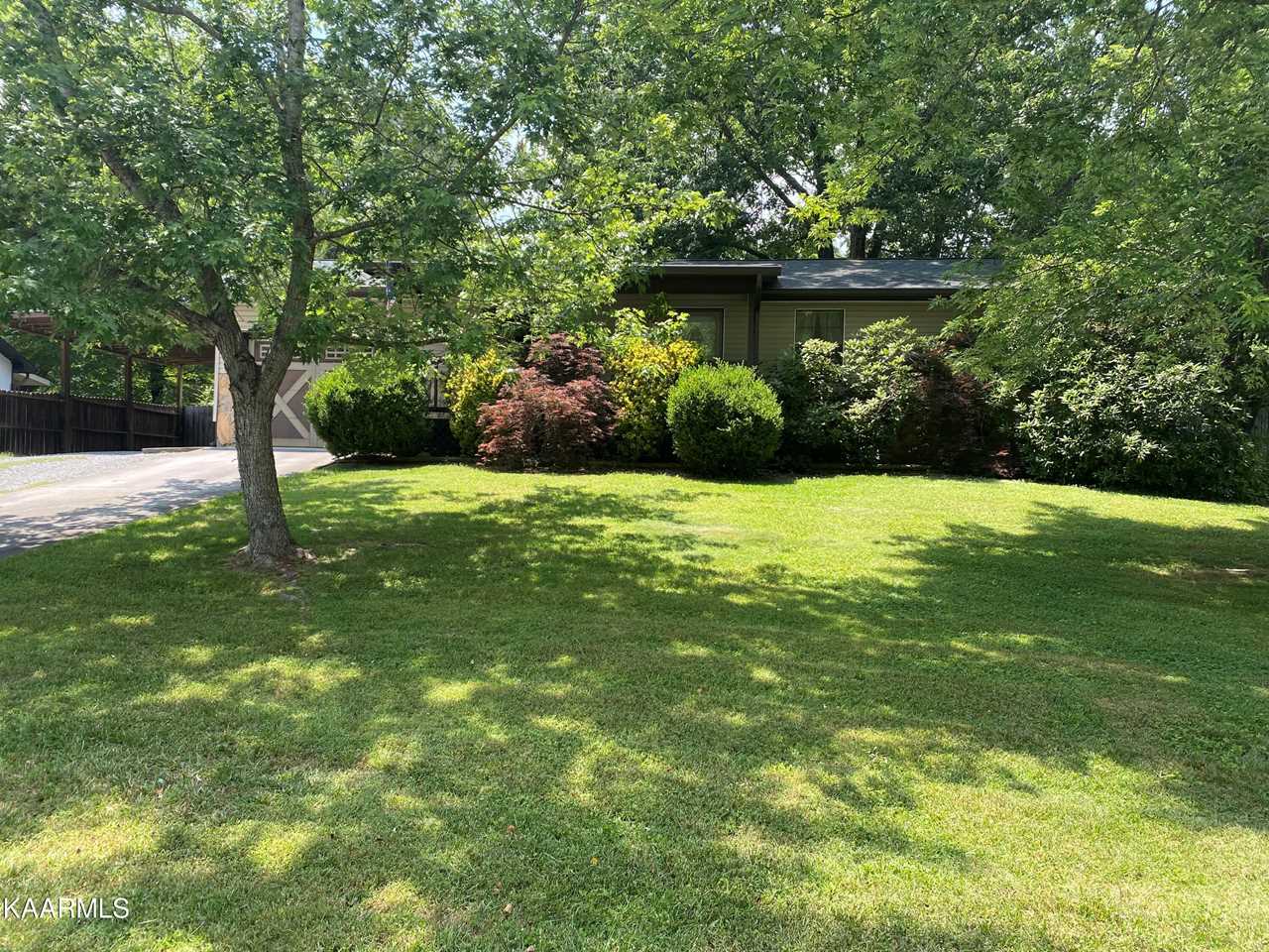 5213 Bittersweet Rd Knoxville, TN 37918 MLS 1230295