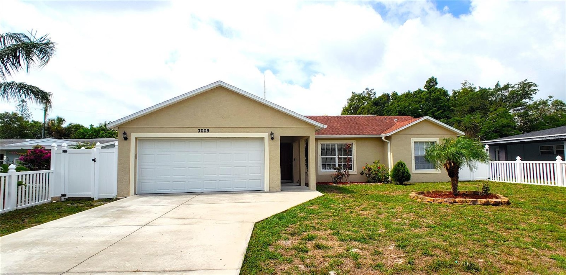 3009 39th Ave W Bradenton, FL 34205 MLS A4573783