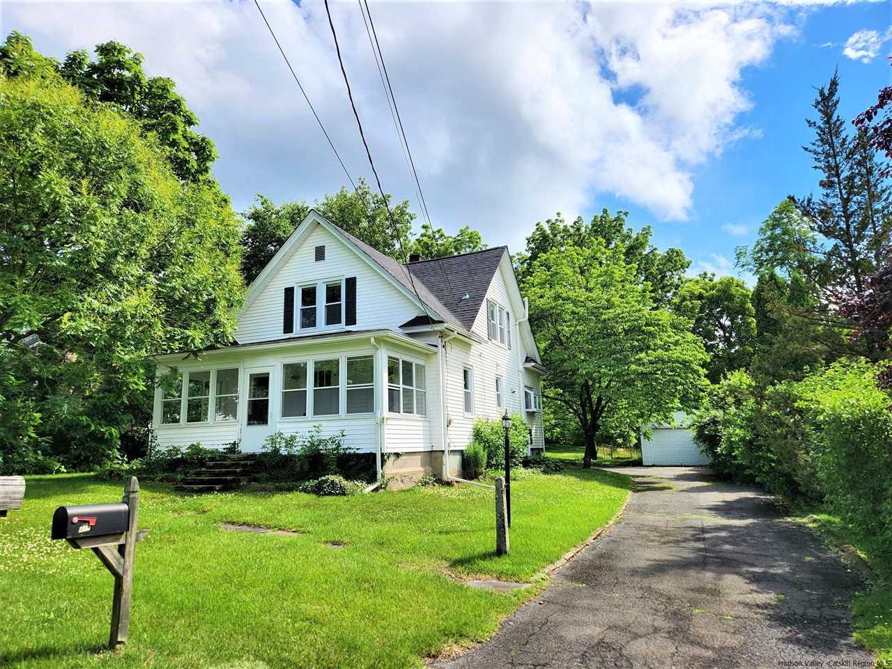 416 Fairview Ave in Hurley, NY 12443 Hurley NY home for sale