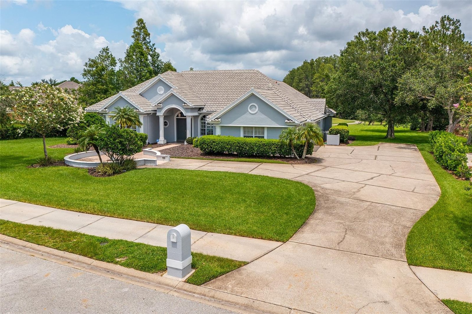 4604 Cheval Blvd Lutz, FL 33558 MLS T3454279