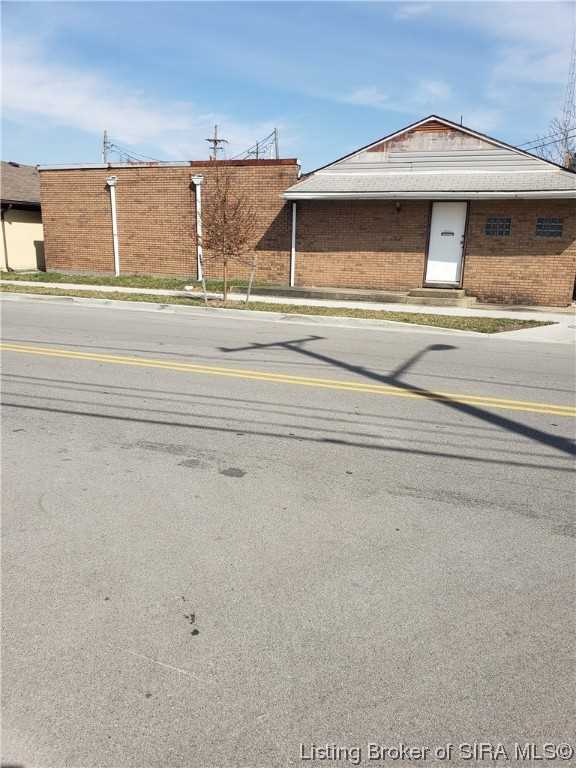 424 Wall St Jeffersonville, IN 47130 MLS 202306261