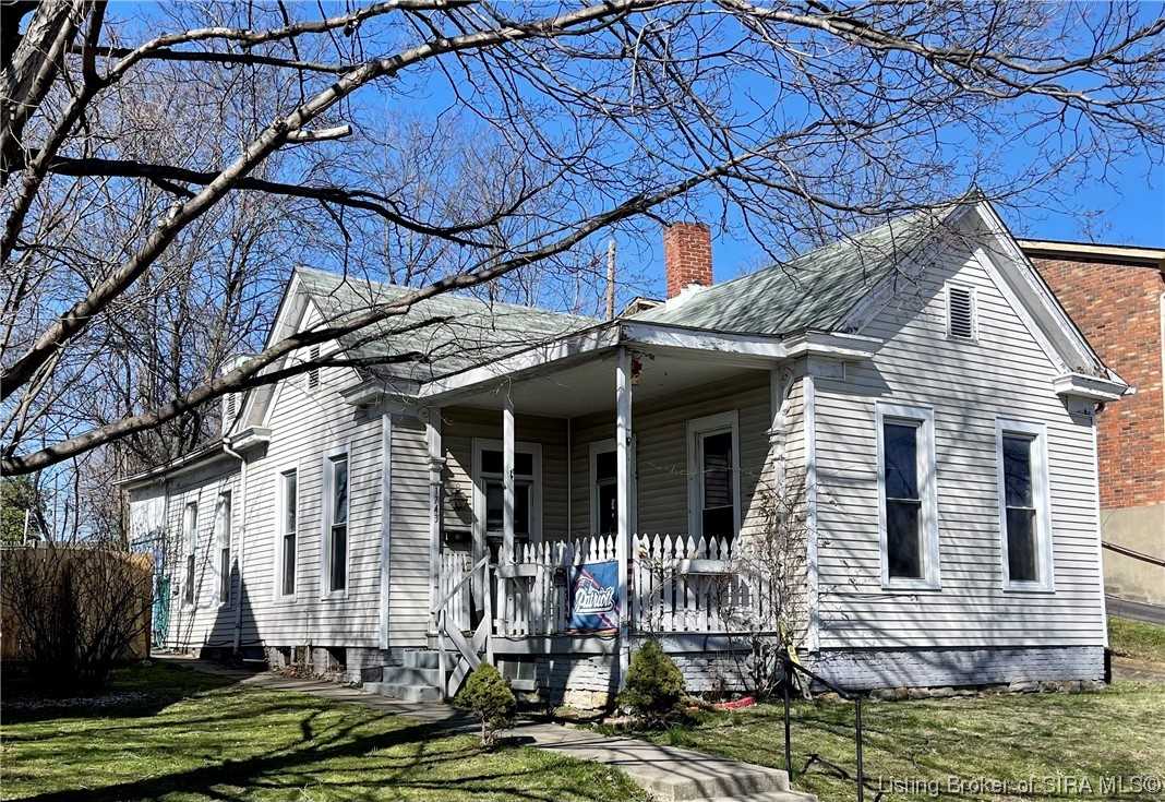 1743 Ekin Ave New Albany, IN 47150 MLS 202306245