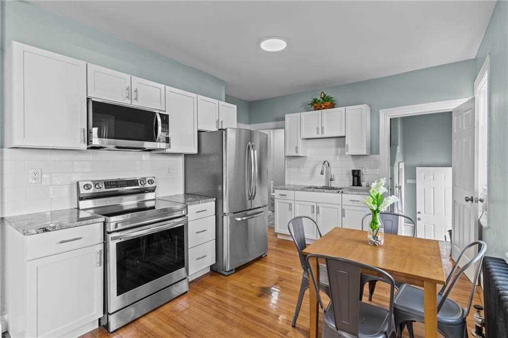 61 Waterman Ave Cranston, RI 02910 MLS 1340044