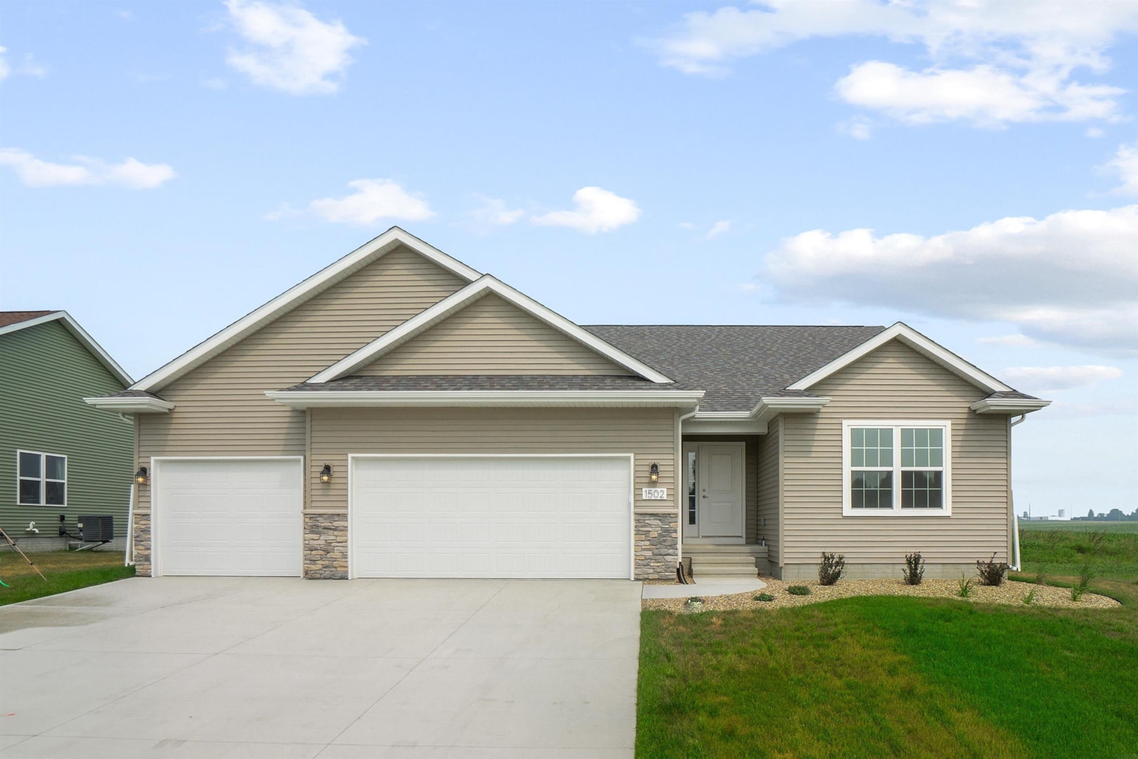 1502 Partridge Ln Waterloo IA 50701 home for sale MLS20233069