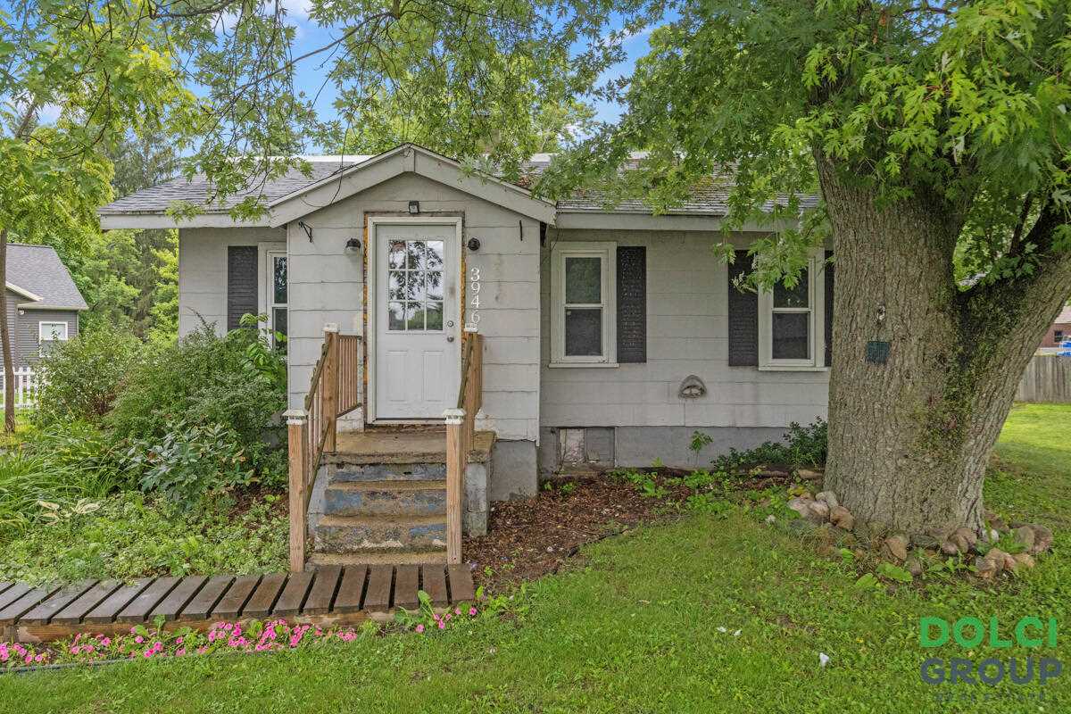 3946 Remembrance Rd NW Walker, MI 49534 MLS 23027222