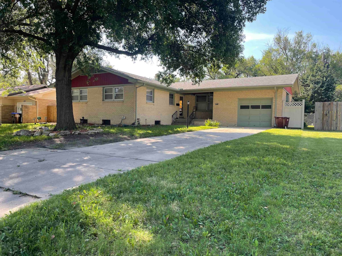 Homes for Sale in 2257 W Manhattan Dr Wichita, KS