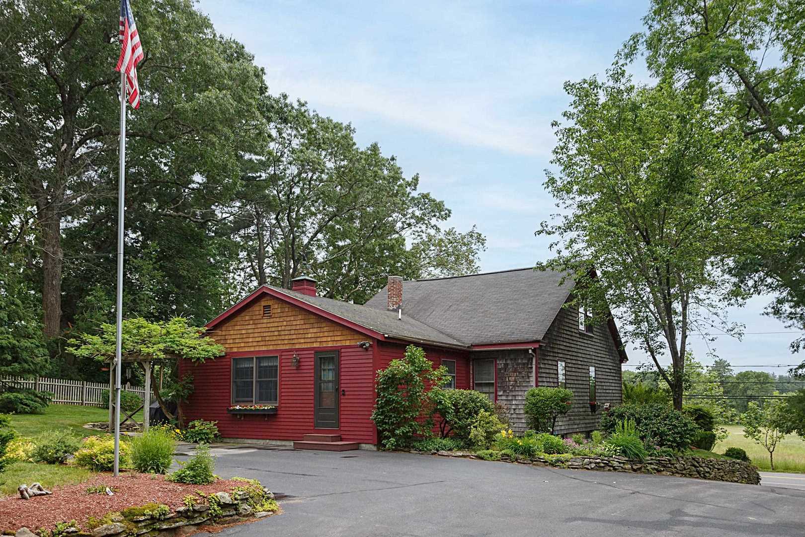 225 ster St Hudson 03051 NH home for sale 600,000 4958140