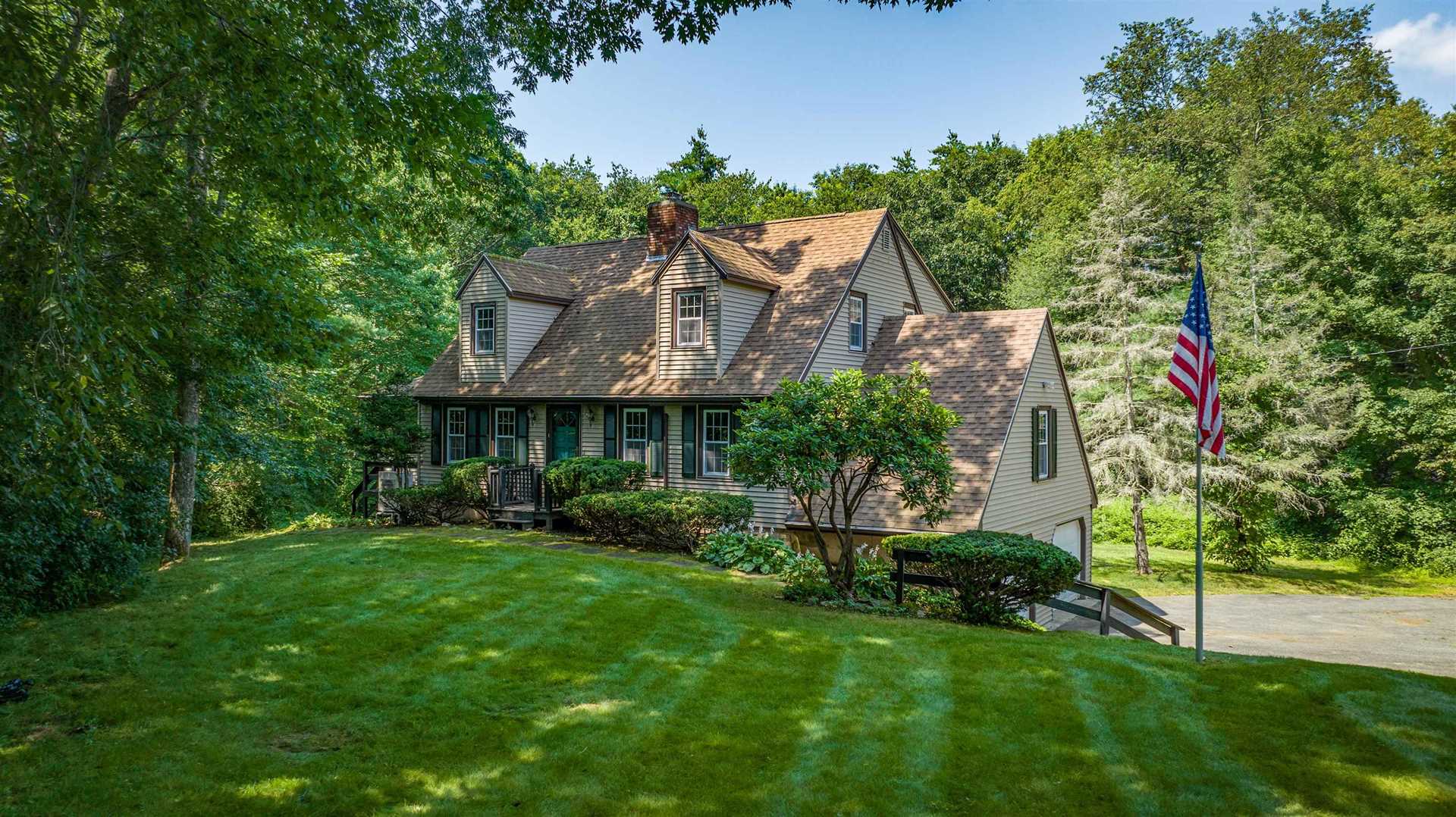 131 East Rd Hampstead 03841 NH home for sale 500,000 4963759