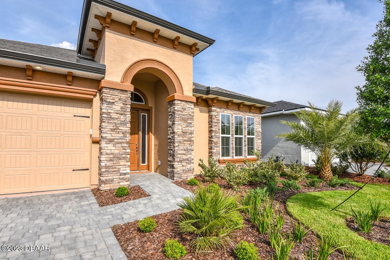 197 Mosaic Boulevard, Daytona Beach, FL 32124 MLS 1112308 Mosaic