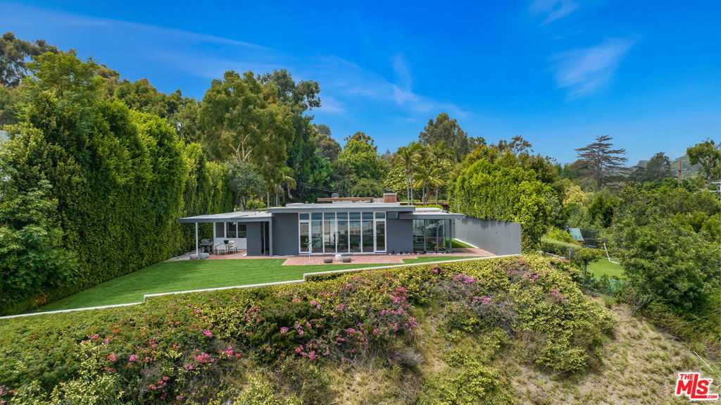 199 Chautauqua Blvd, Pacific Palisades, CA 90272 RubyHome