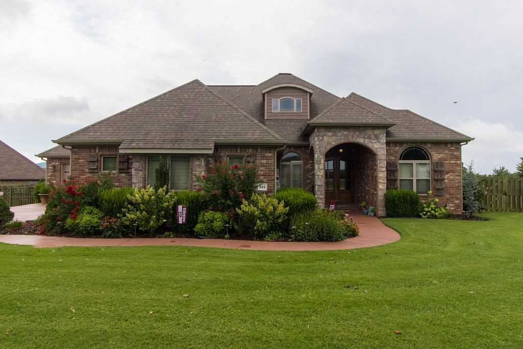 465 Twin Falls Dr Farmington, AR 72730 MLS 1253193