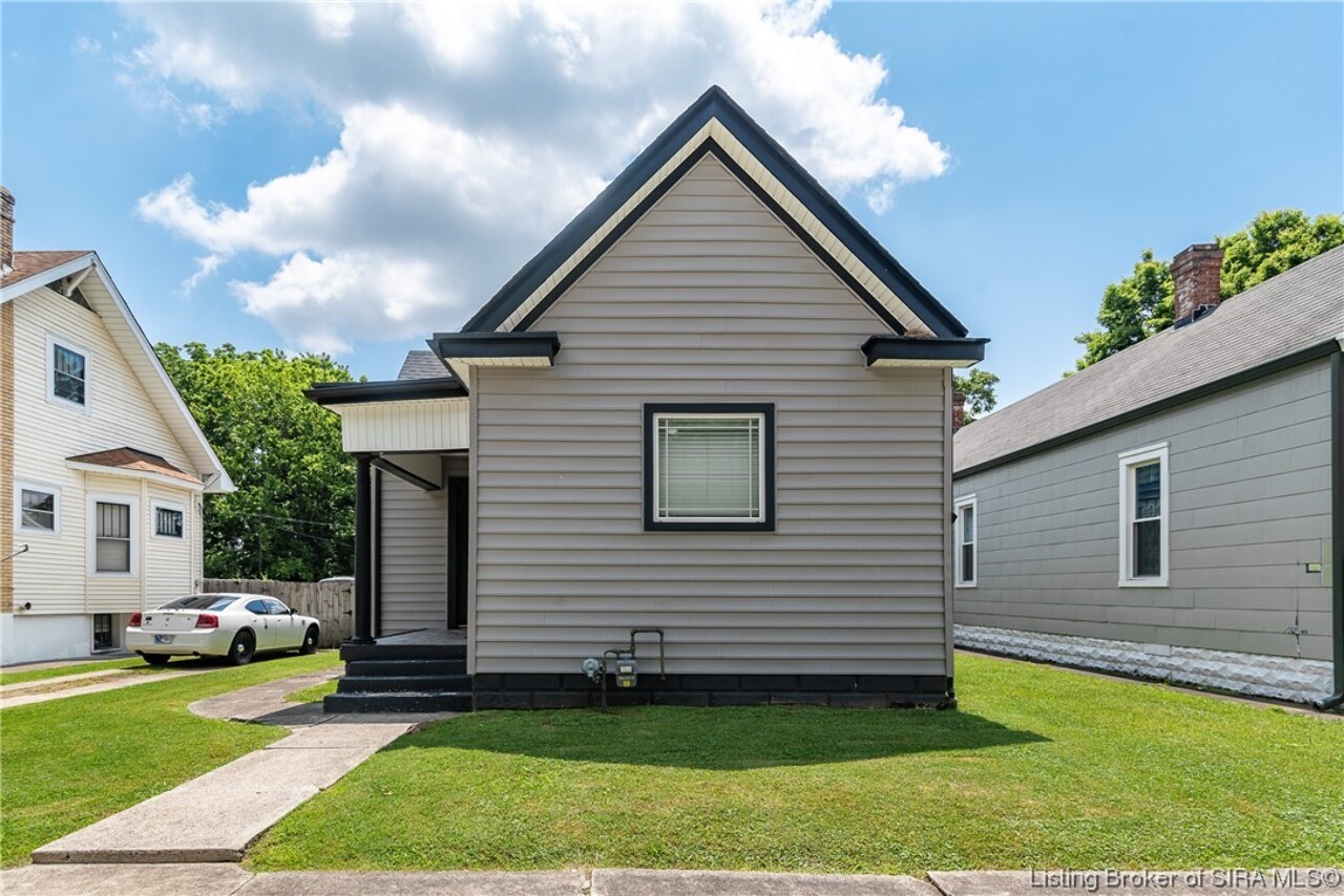 1916 Ekin Ave New Albany, IN 47150 MLS 202308728