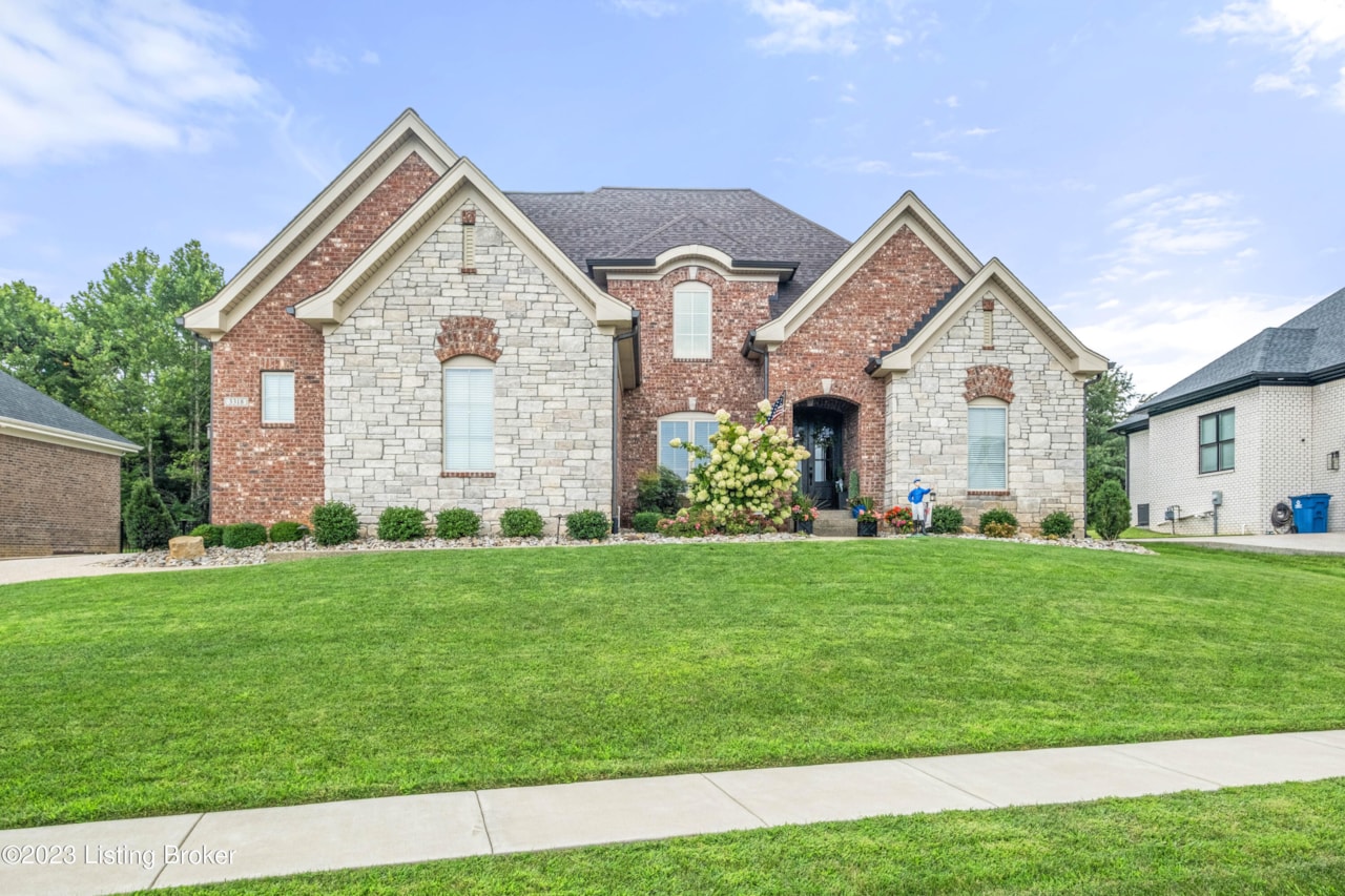 3318 Meadow Bluff Way Louisville, KY 40245 MLS 1643592