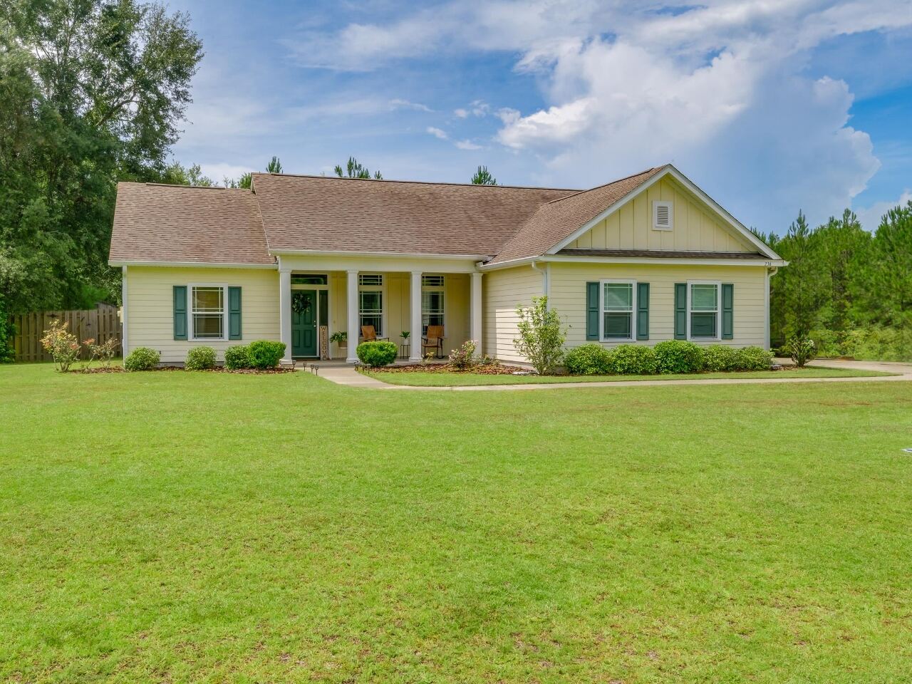 236 Nandina Way Crawfordville, FL 32327 in The Flowers