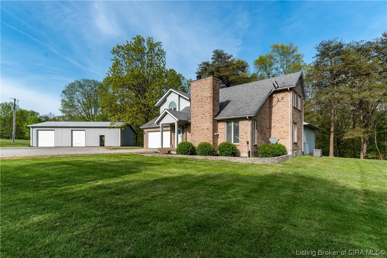 1615 Ballou Rd Floyds Knobs, IN 47119 MLS 202307127