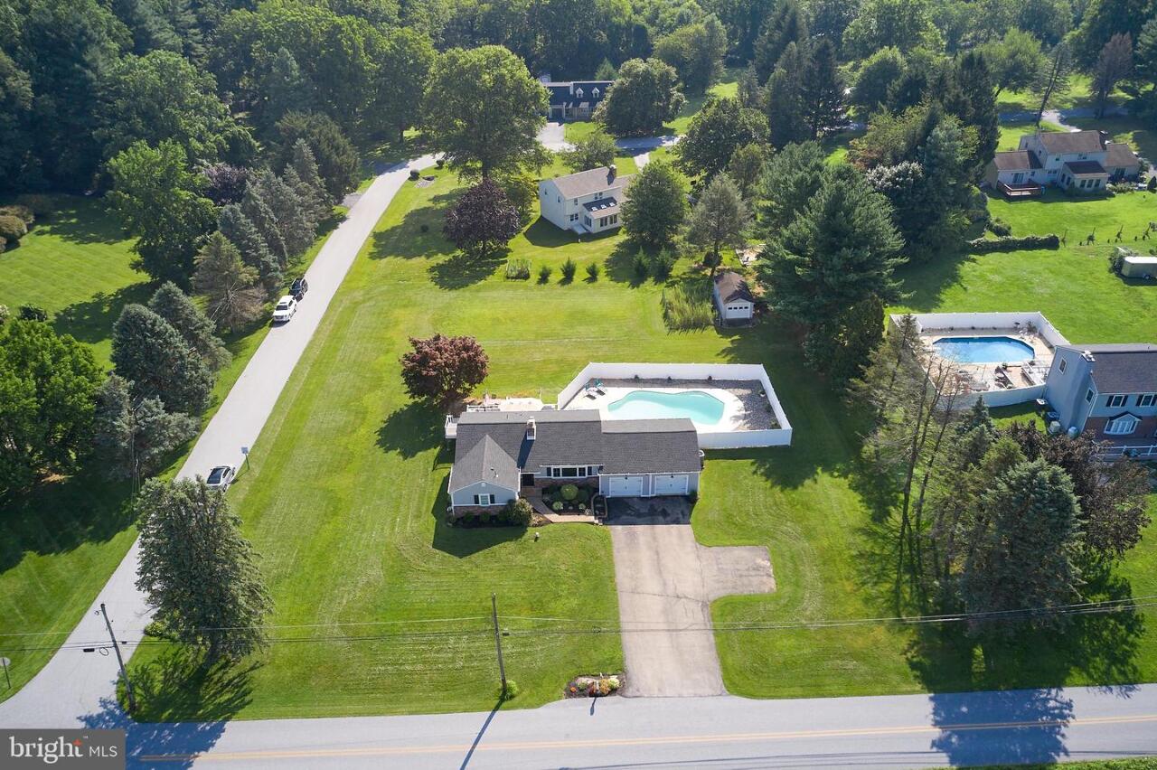 Downingtown Homes For Sale 401 Zynn Rd Residing in the Downingtown Area School District and US